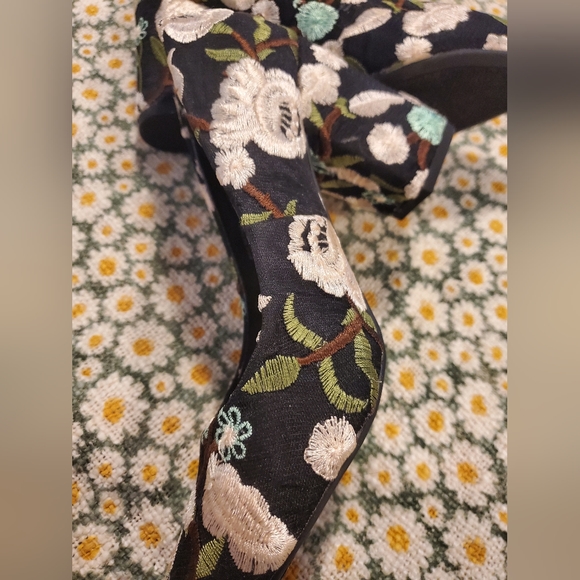 Metallic Embroidered Rampage Heels (EUC) - Picture 2 of 5